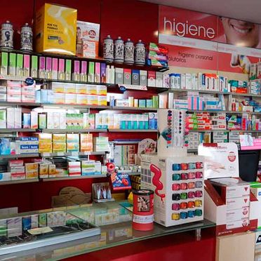 Interior de Farmacia Hernández Herrero 
